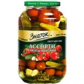 Знаток Ассорти томаты и огурцы 950мл.
